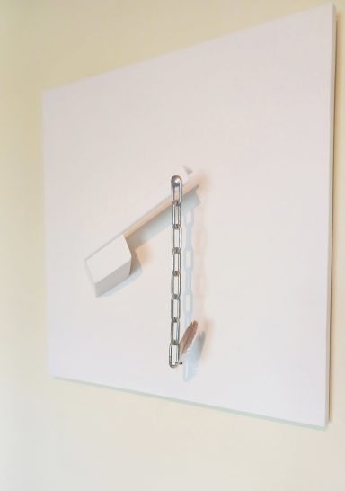 extrem Plastik, Relief